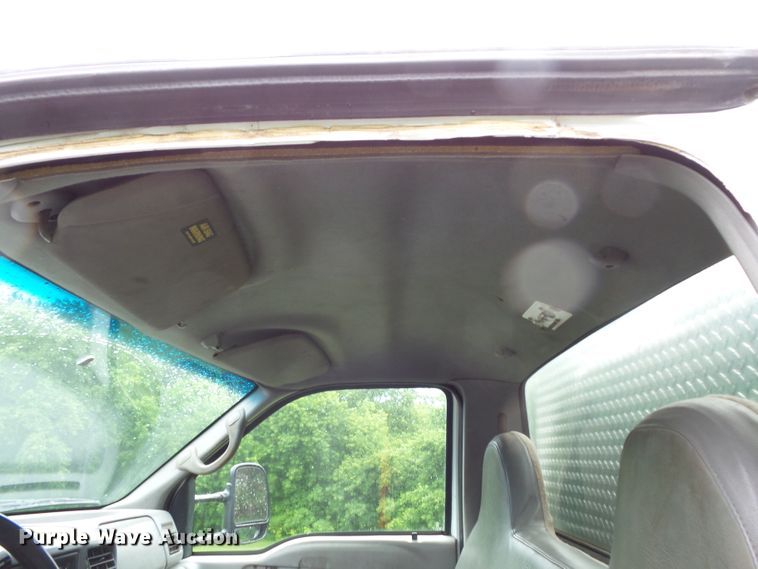 image for item DC4531 2000 Ford F550 Super Duty dump truck