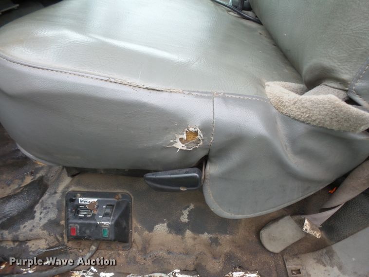 image for item DC4531 2000 Ford F550 Super Duty dump truck