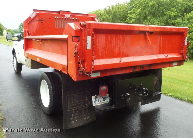 image for item DC4531 2000 Ford F550 Super Duty dump truck