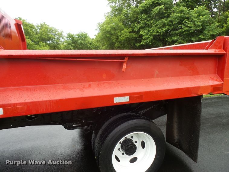image for item DC4531 2000 Ford F550 Super Duty dump truck