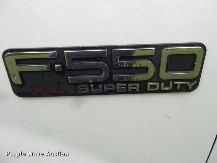 image for item DC4531 2000 Ford F550 Super Duty dump truck