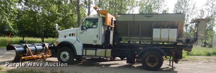 image for item DC4547 2007 Sterling L8500 hook truck with three beds