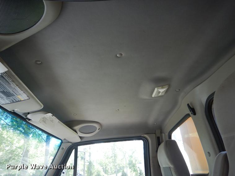 image for item DC4547 2007 Sterling L8500 hook truck with three beds