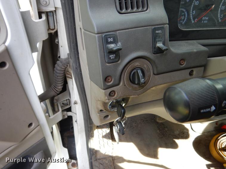 image for item DC4547 2007 Sterling L8500 hook truck with three beds