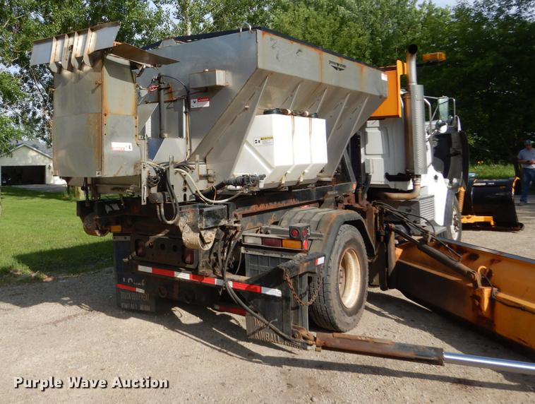 image for item DC4547 2007 Sterling L8500 hook truck with three beds