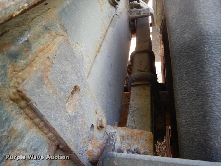 image for item DC4547 2007 Sterling L8500 hook truck with three beds