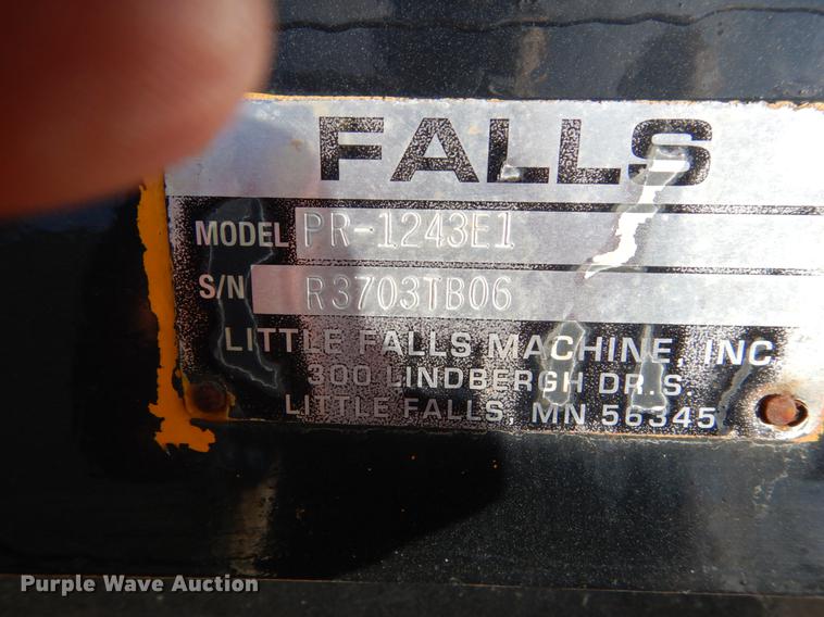 image for item DC4547 2007 Sterling L8500 hook truck with three beds