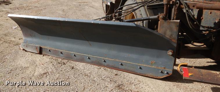 image for item DC4547 2007 Sterling L8500 hook truck with three beds