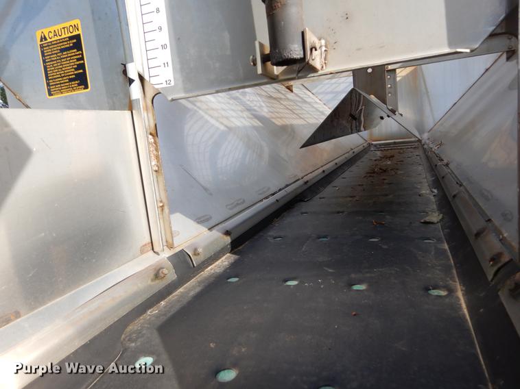 image for item DC4547 2007 Sterling L8500 hook truck with three beds