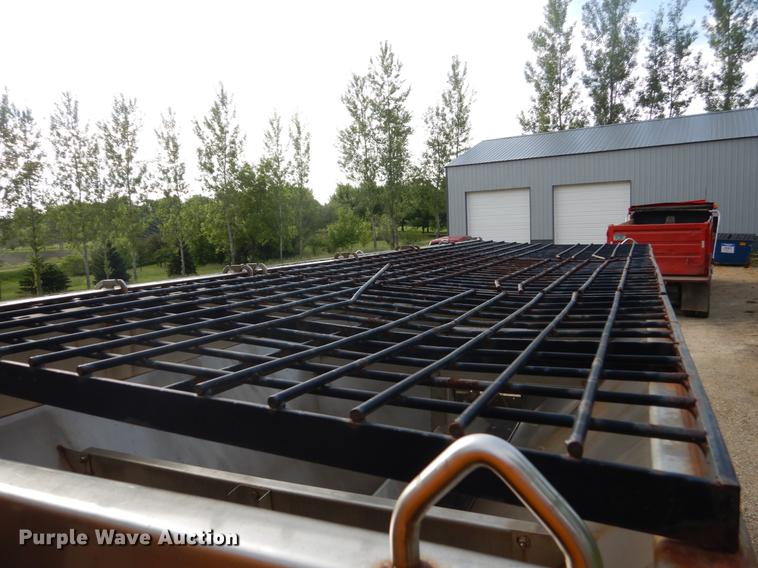 image for item DC4547 2007 Sterling L8500 hook truck with three beds