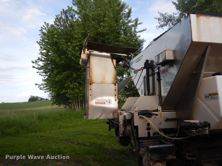 image for item DC4547 2007 Sterling L8500 hook truck with three beds