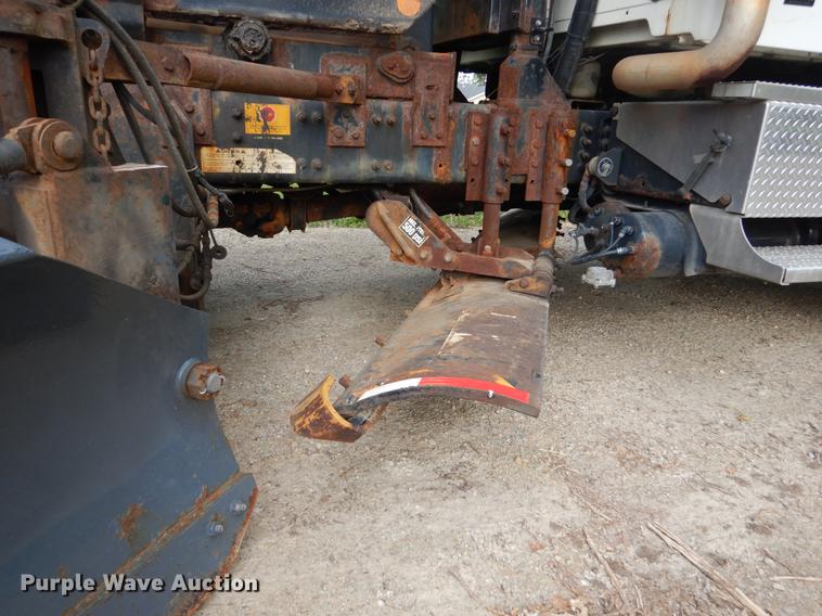 image for item DC4547 2007 Sterling L8500 hook truck with three beds