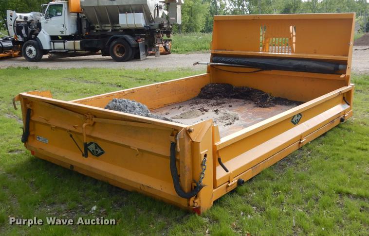 image for item DC4547 2007 Sterling L8500 hook truck with three beds