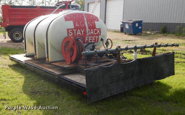 image for item DC4547 2007 Sterling L8500 hook truck with three beds