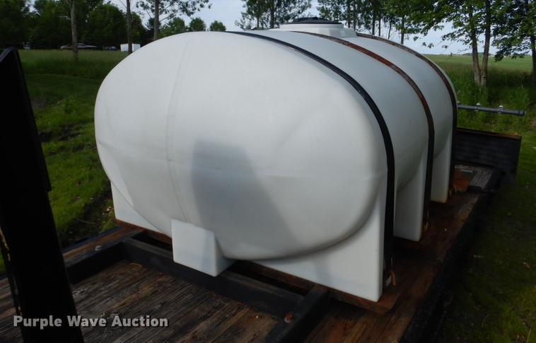 image for item DC4547 2007 Sterling L8500 hook truck with three beds