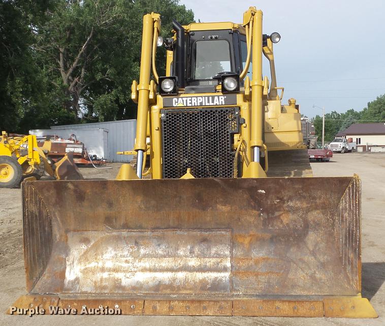 image for item DC4548 1990 Caterpillar D6H dozer