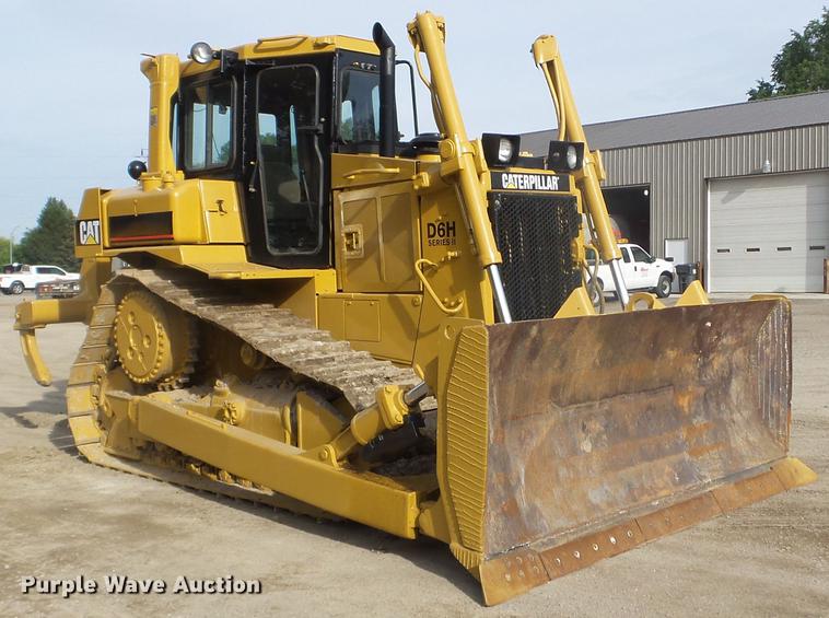 image for item DC4548 1990 Caterpillar D6H dozer