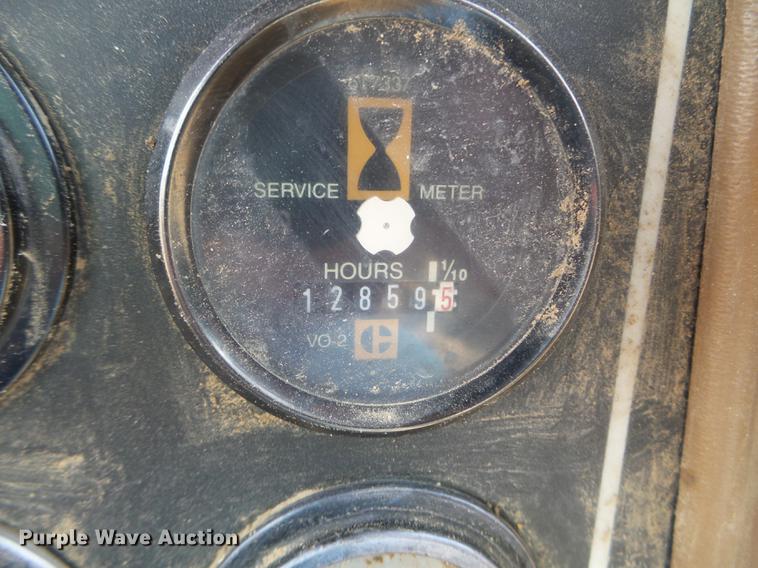 image for item DC4548 1990 Caterpillar D6H dozer