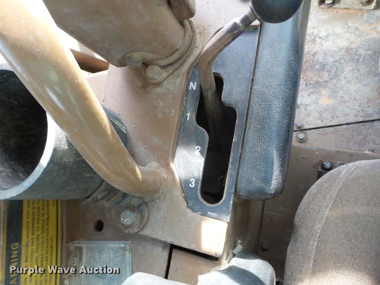 image for item DC4548 1990 Caterpillar D6H dozer