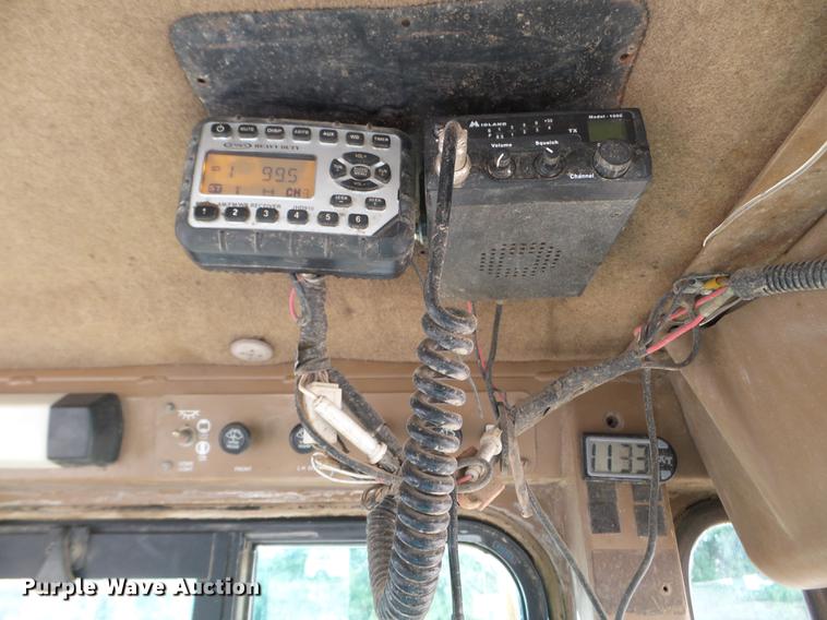 image for item DC4548 1990 Caterpillar D6H dozer