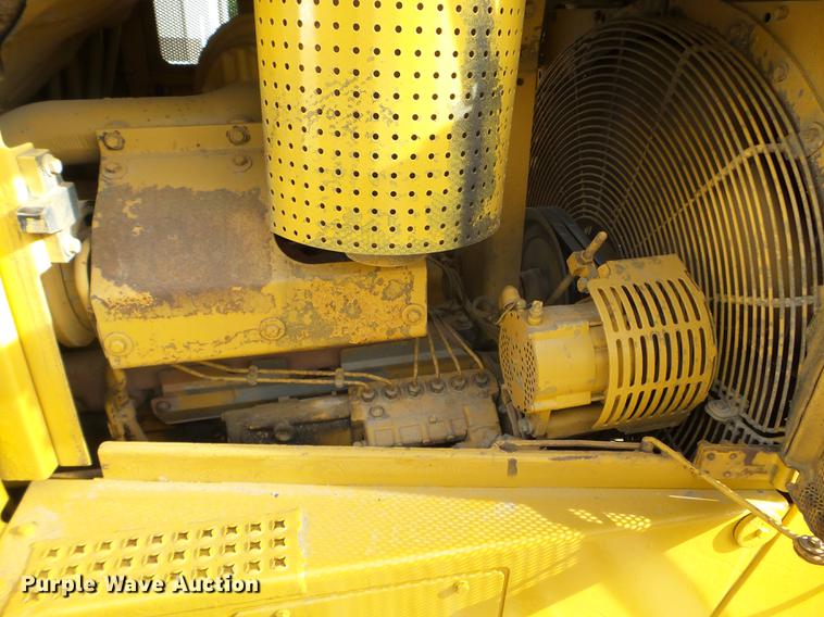image for item DC4548 1990 Caterpillar D6H dozer