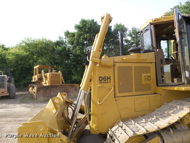 image for item DC4548 1990 Caterpillar D6H dozer