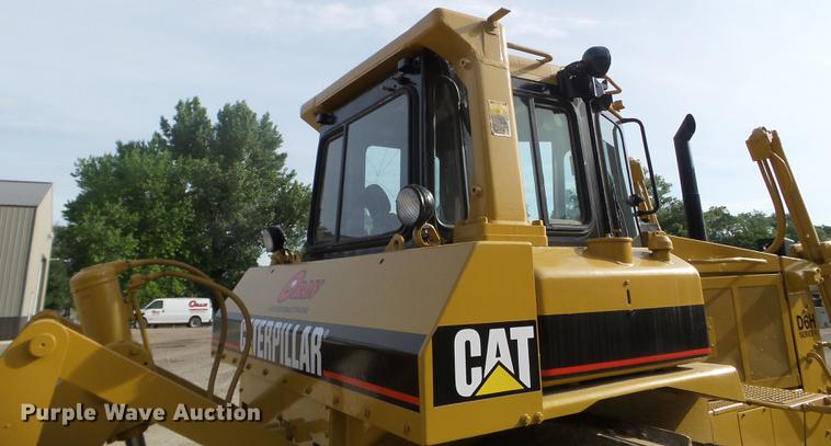 image for item DC4548 1990 Caterpillar D6H dozer