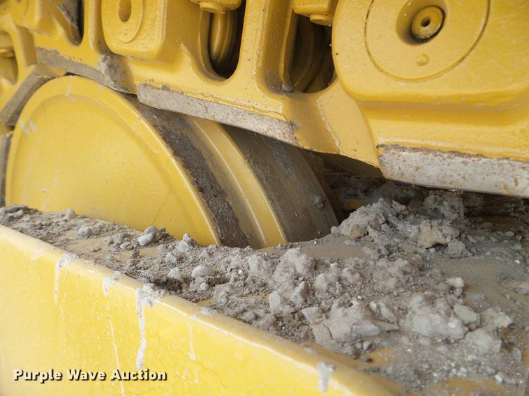 image for item DC4548 1990 Caterpillar D6H dozer