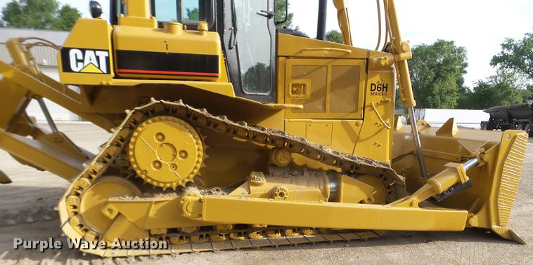 image for item DC4548 1990 Caterpillar D6H dozer