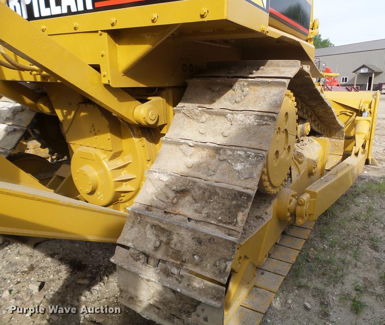 image for item DC4548 1990 Caterpillar D6H dozer