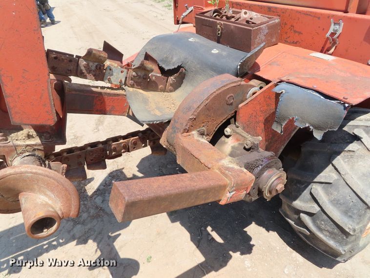 image for item DD6187 1982 Ditch Witch 4010DD trencher