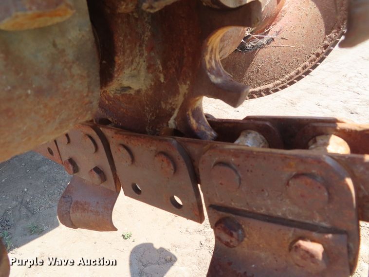 image for item DD6187 1982 Ditch Witch 4010DD trencher