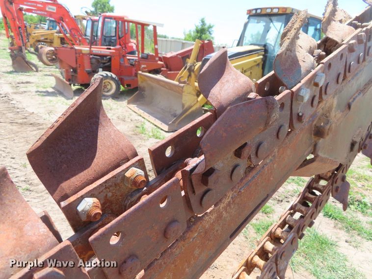 image for item DD6187 1982 Ditch Witch 4010DD trencher