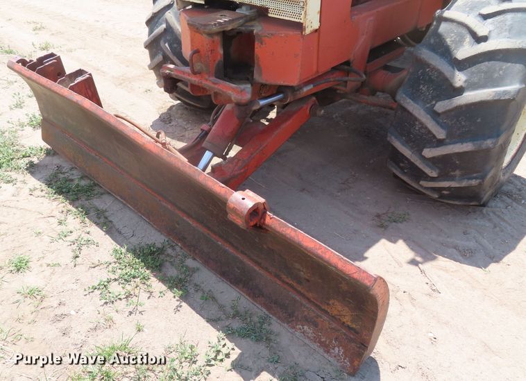 image for item DD6187 1982 Ditch Witch 4010DD trencher