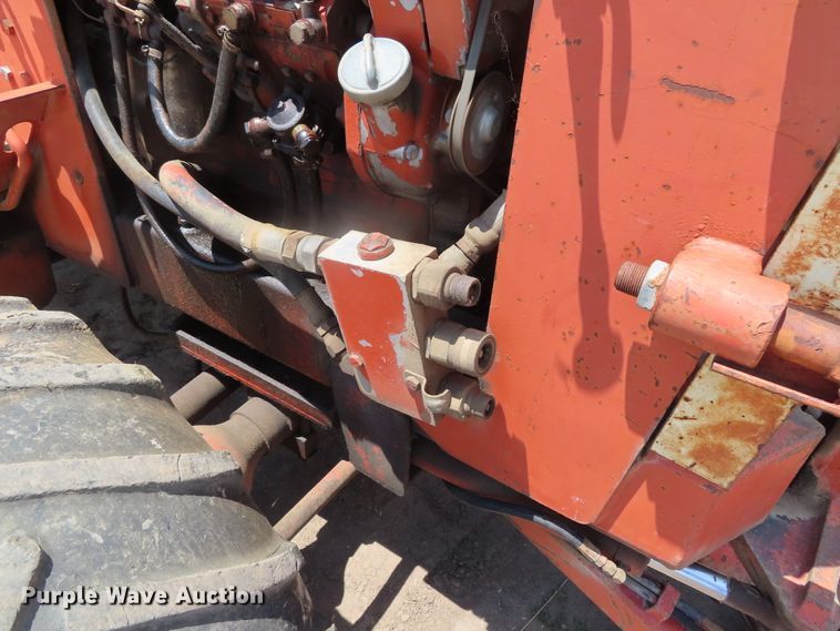 image for item DD6187 1982 Ditch Witch 4010DD trencher