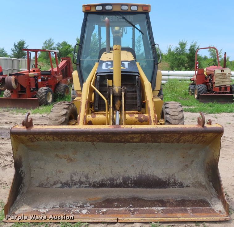 image for item DD6188 2001 Caterpillar 420D backhoe