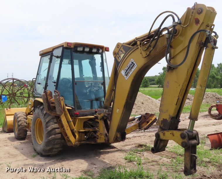 image for item DD6188 2001 Caterpillar 420D backhoe