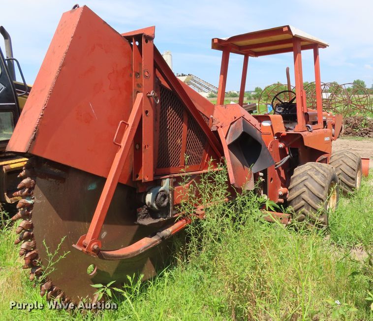 image for item DD6189 1979 Ditch Witch R65 rock saw