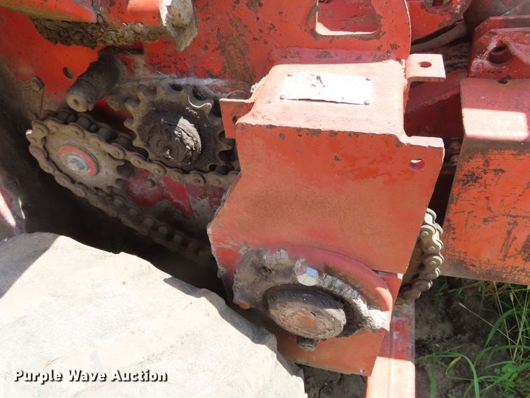 image for item DD6189 1979 Ditch Witch R65 rock saw