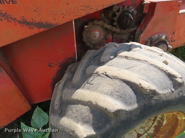 image for item DD6189 1979 Ditch Witch R65 rock saw