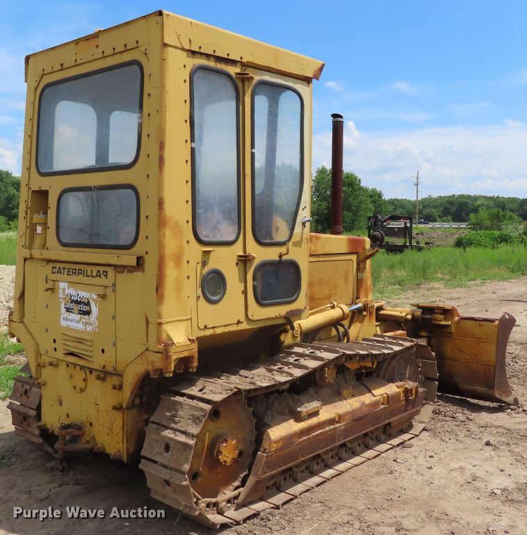 image for item DD6192 1979 Caterpillar D3 dozer
