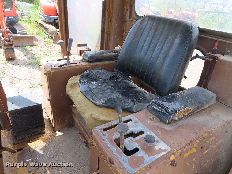 image for item DD6192 1979 Caterpillar D3 dozer