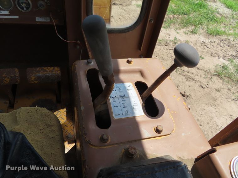 image for item DD6192 1979 Caterpillar D3 dozer