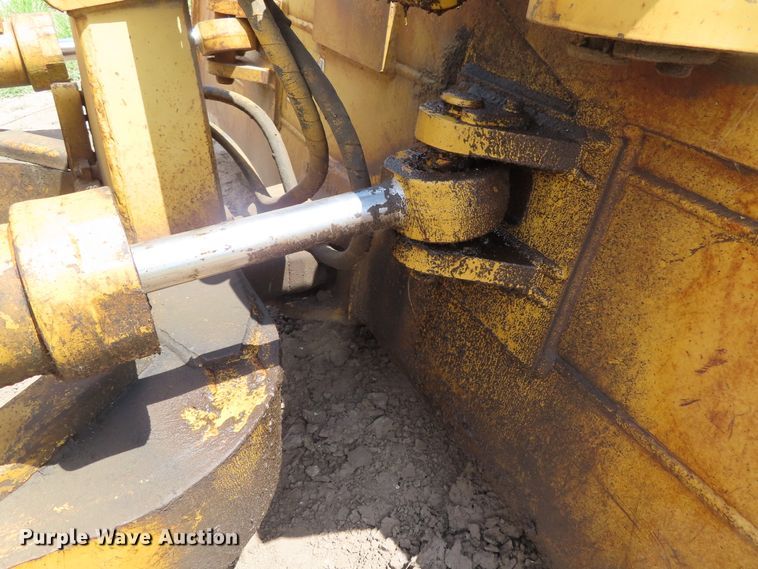 image for item DD6192 1979 Caterpillar D3 dozer