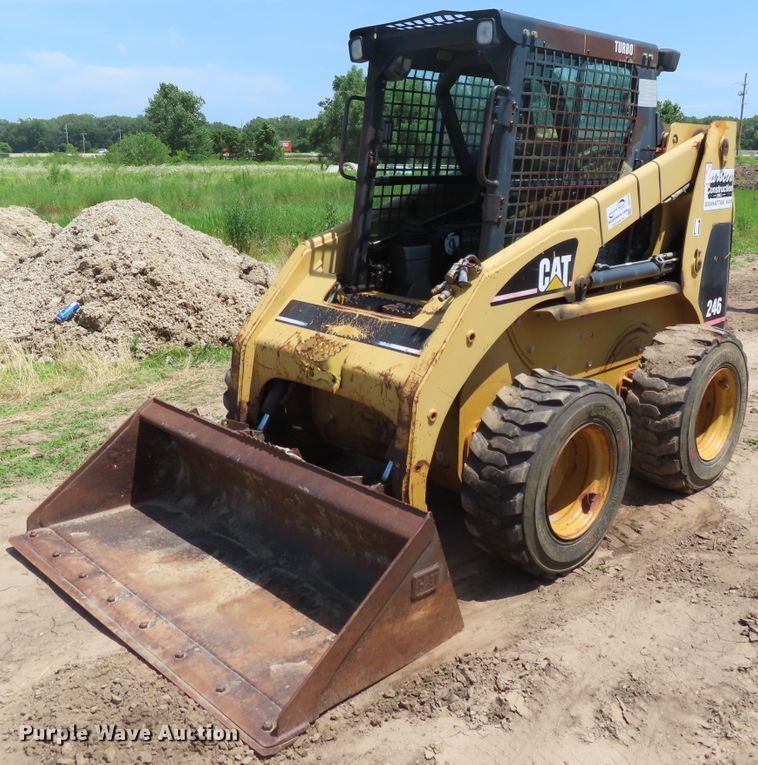 image for item DD6195 2002 Caterpillar 246 skid steer