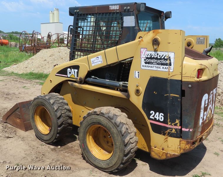 image for item DD6195 2002 Caterpillar 246 skid steer