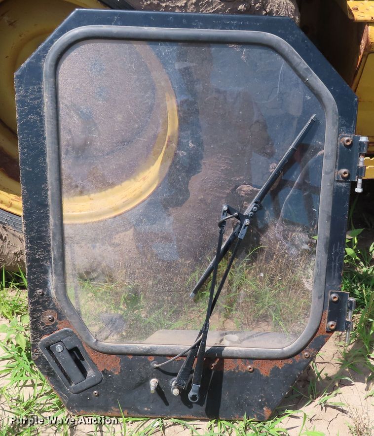 image for item DD6195 2002 Caterpillar 246 skid steer