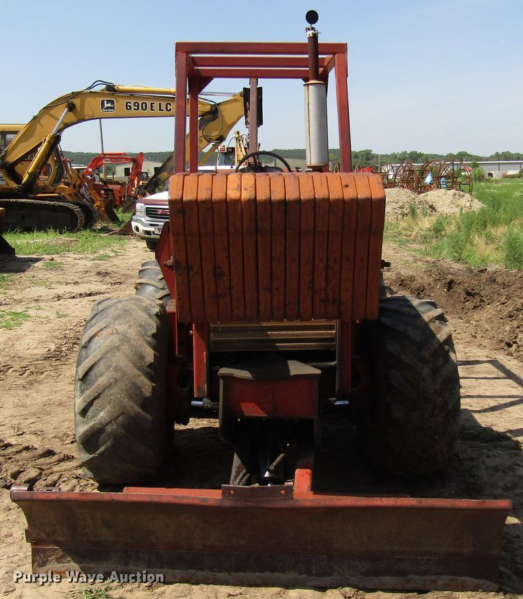 image for item DD6196 1982 Ditch Witch 6510DD trencher
