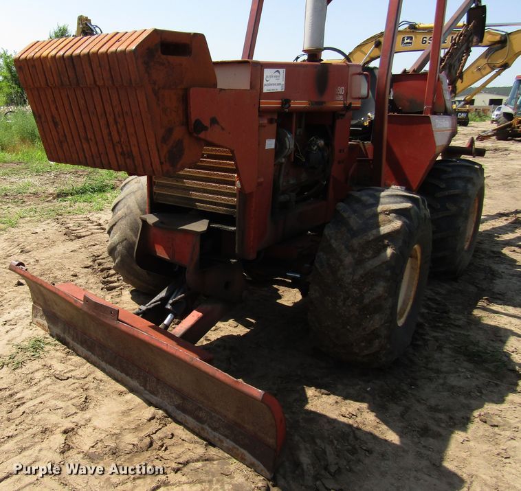 image for item DD6196 1982 Ditch Witch 6510DD trencher
