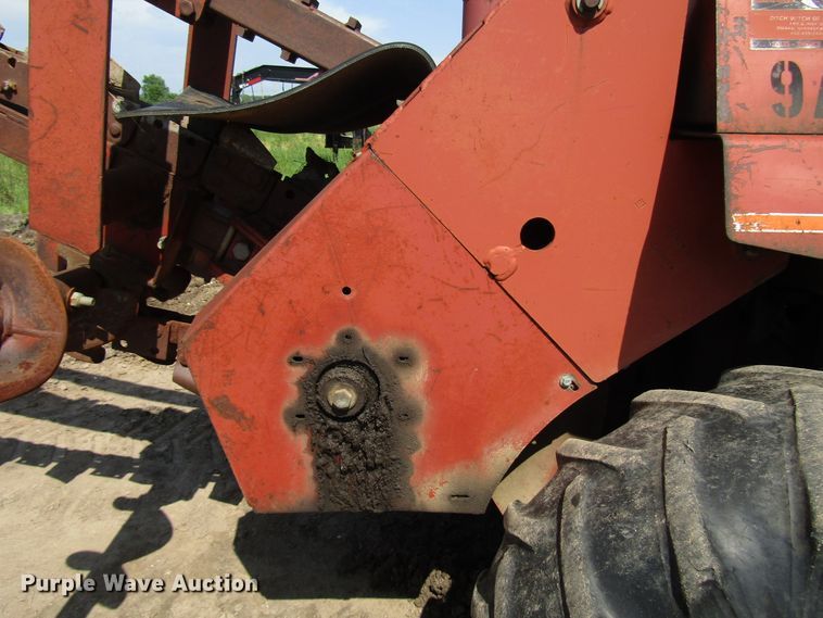 image for item DD6196 1982 Ditch Witch 6510DD trencher